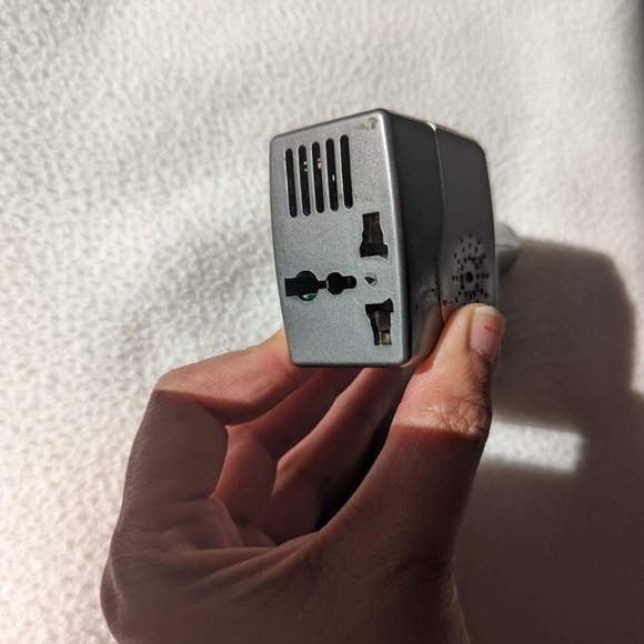 🎉HP🎉🌷4/$20 Power On The Go Car Power Inverter 70w - Picture 6 of 7